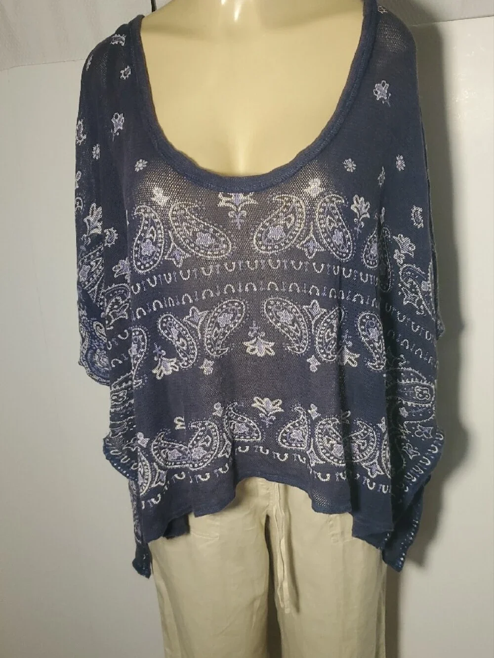 Free People No Matter What Women’s Navy Bandana-Print Lightweight Top Size S